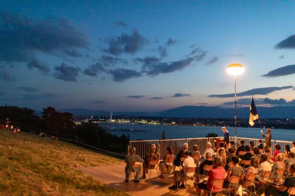 Vue sur la rade depuis le pré Byron durant la cérémonie du 1er août 2024